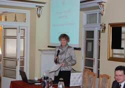 dr Agnieszka Olesińska Wydział Prawa UMK w Toruniu – Augustów 2009